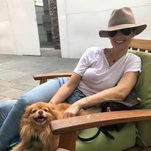 Meet your Posher, Anna